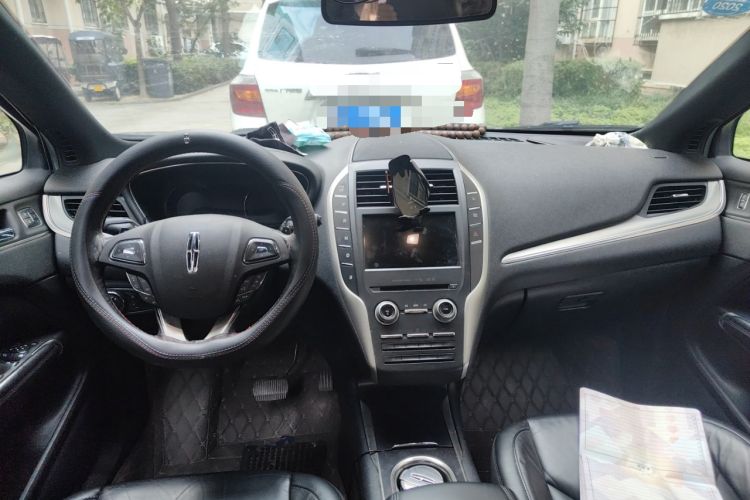 Used Lincoln MKC 2017 2.0T Two-Wheel Drive Deluxe Edition