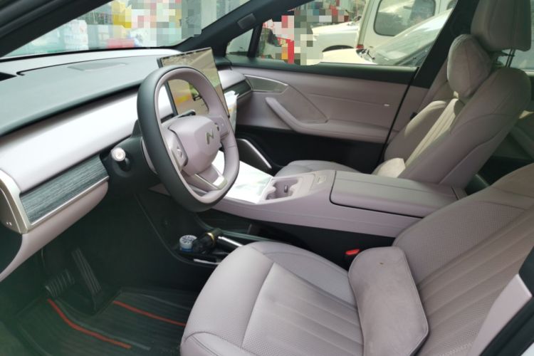 Used ONVO L60 2024 60 kWh Rear-Drive Version
