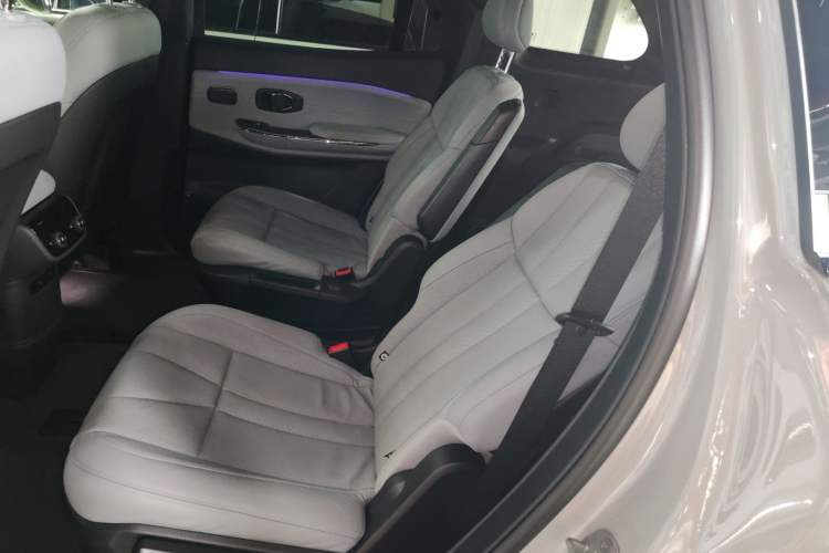 Used Nio ES8 2020 415 km Signature Edition 6-Seater Version
