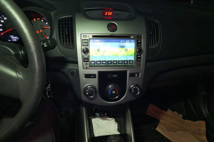 Used Kia Forte 2014 1.6L MT GLS Audio And AC Panel