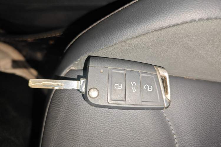 Used Volkswagen Tiguan L 2021 330TSI Automatic Two-Wheel Drive Smart Edition