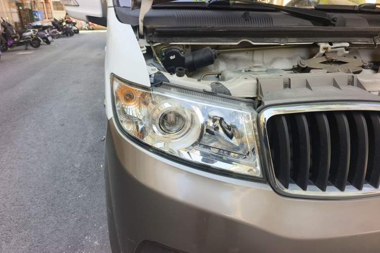 Used Jinbei New Hiace X30L 2016 1.5L Wealth Edition Van DLCG14