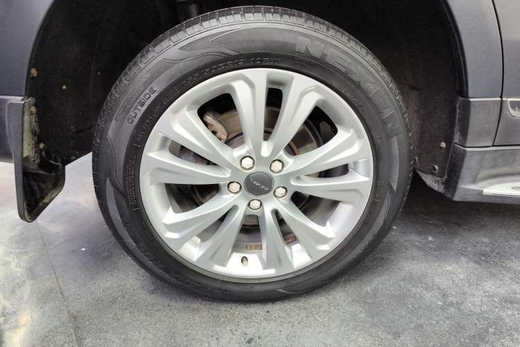 Used Haval H8 2017 2.0T Gasoline 4x4 Smart Enjoyment Version
