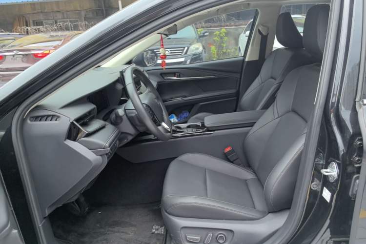 Used Toyota Camry 2024 2.0 GVP Luxury Edition

