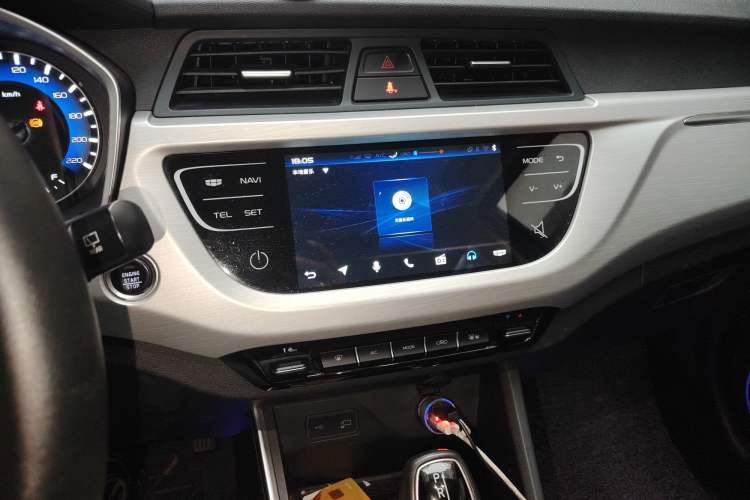 Used Geely Auto Vision X3 2019 Upgraded Model 1.5L CVT Prestige Version