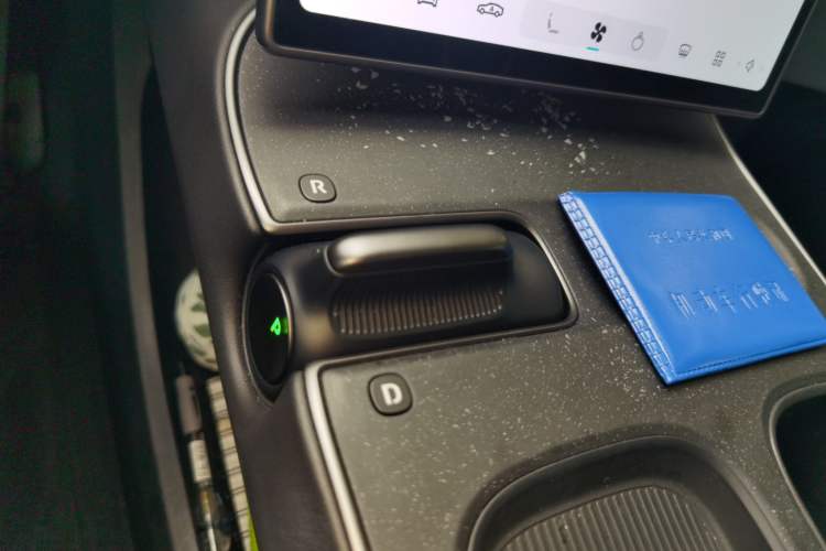 Used Nio ET5 2022 75 kWh Gear Lever