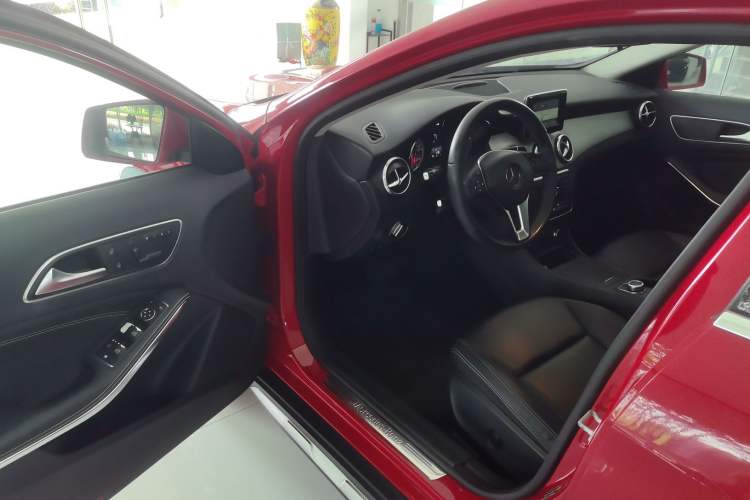 Used Mercedes-Benz GLA 2015 GLA 200 Sport Edition
