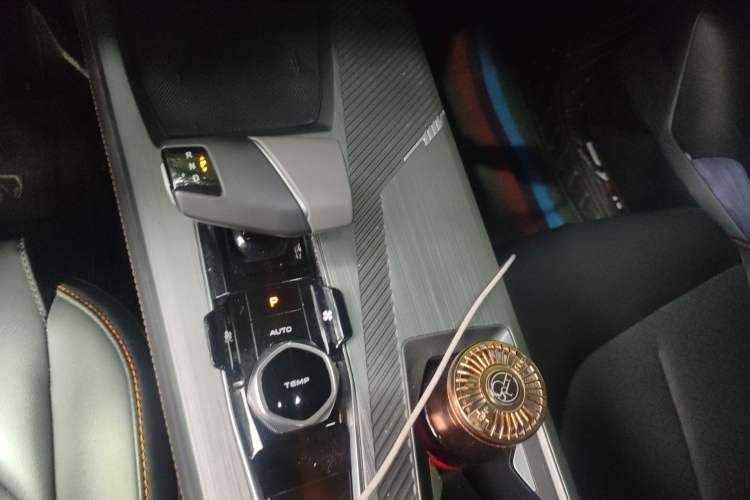 Used CHANGAN CS75 PLUS iDD 2023 ZhiDian iDD Smart Leading Model