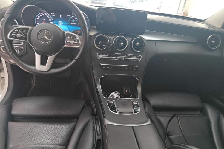 Used Mercedes-Benz C-Class 2019 Restyled C 260 L Sport Edition Audio And AC Panel