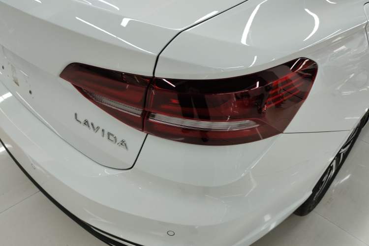 Used Volkswagen Lavida 2024 300TSI DSG Full-Comfort Edition
