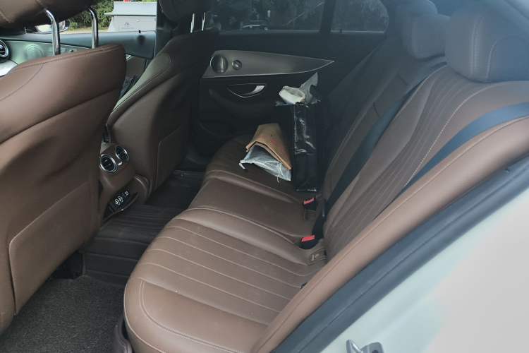 Used Mercedes-Benz E-Class 2019 E 200 Sport Edition Left Rear Seat