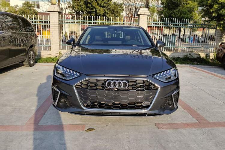 Used Audi A4L 2020 40 TFSI Luxury Dynamic Model