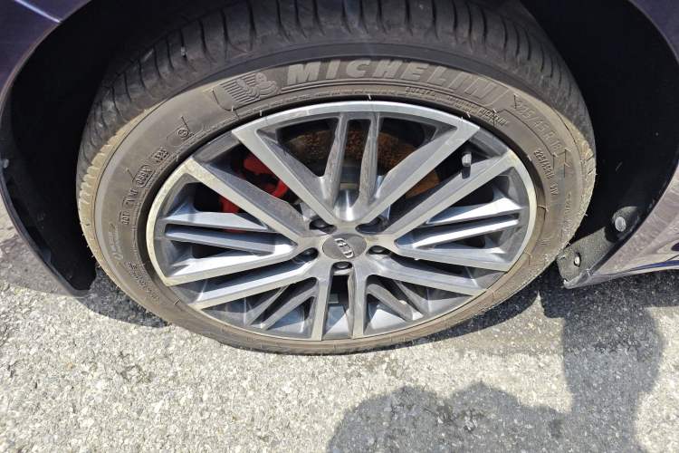 Used Geely Auto Preface 2021 2.0TD Flagship Edition Left Front Wheel Hub