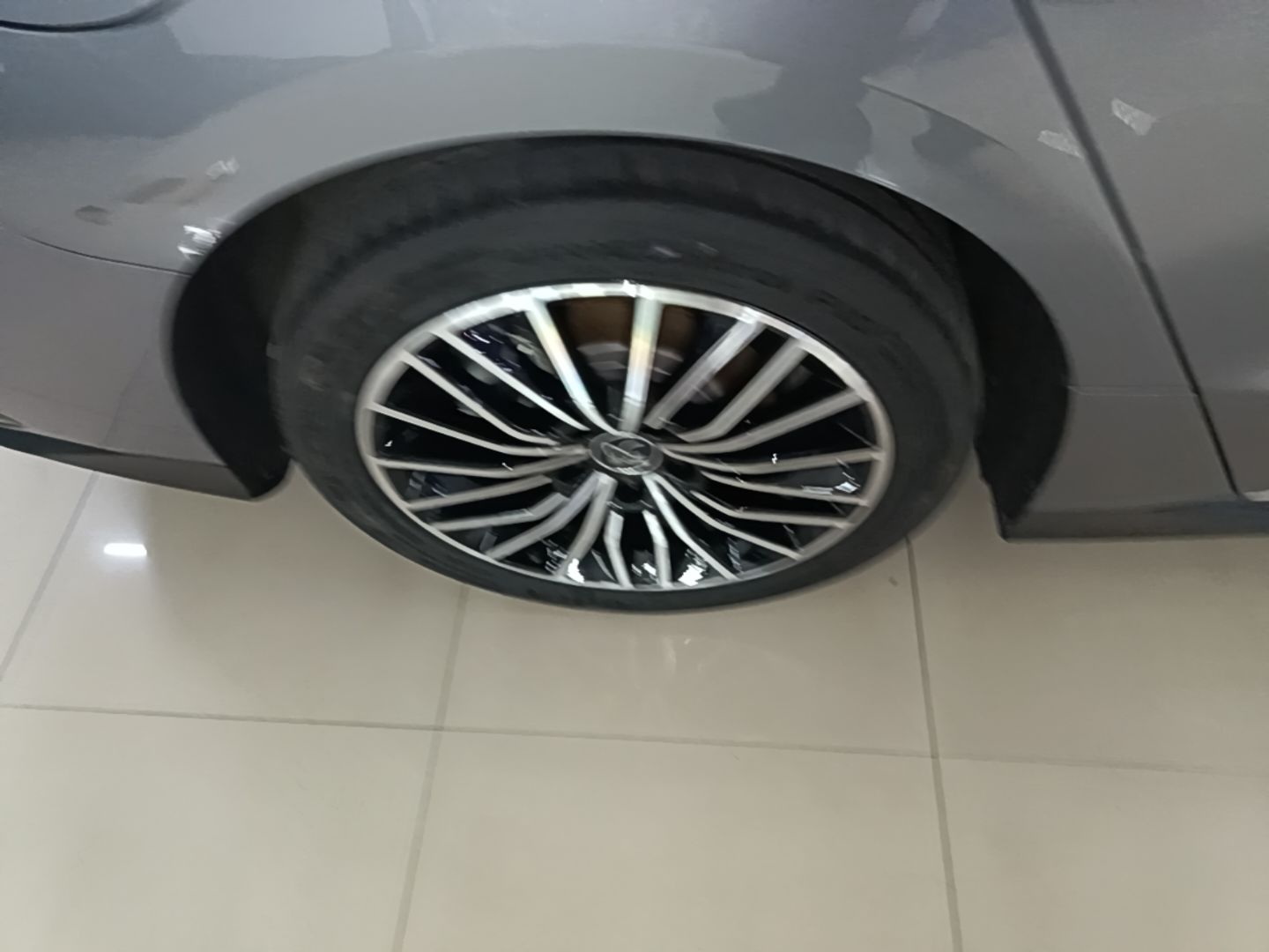 BYD Han 2023 EV Champion Edition 506KM Front-Wheel-Drive Premium Model — снимка 11