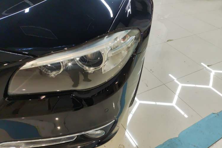 Used BMW 5 Series 2014 525Li Luxury Design Package
