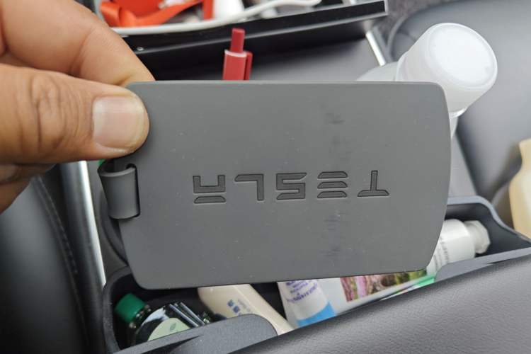 Used Tesla Model 3 2020 Revised Version Standard Range Rear-Wheel Drive – Upgraded Edition Vehicle Key