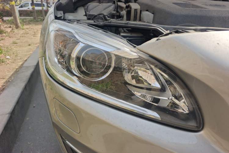 Used Volvo S60 2016 S60L T3 Smart Drive Edition Right Front Headlight