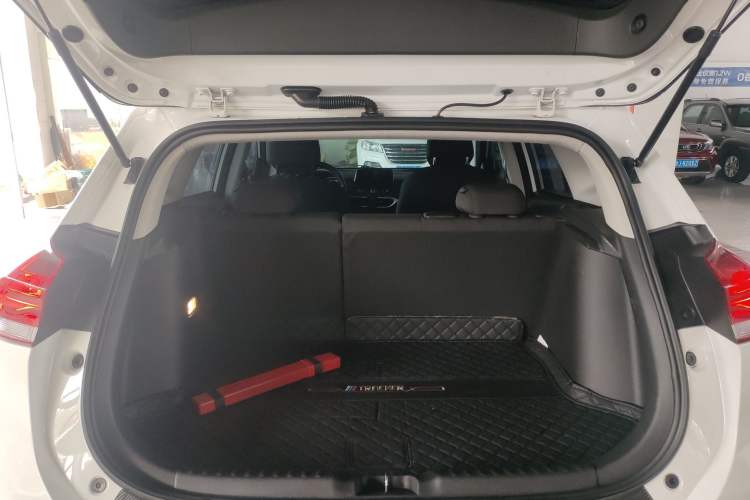 Used Chevrolet Trax 2019 325T Automatic Sport Edition China VI Standard
