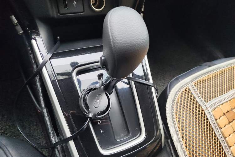 Used Nissan Sylphy 2019 Classic 1.6XL CVT Luxury Edition Gear Lever