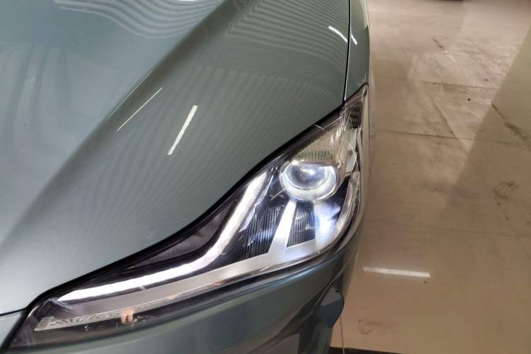 Used NETA V 2022 Long-Range Industry Custom Edition