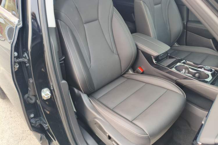 Used Buick Envision 2024 Encore Plus 28T Two-Wheel Drive Luxury Edition