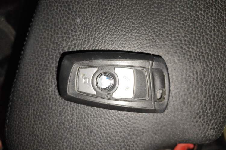 Used BMW 3 Series GT 2014 320i Leading Model