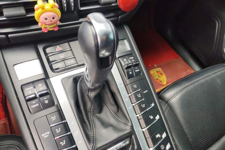 Used Porsche Macan 2021 Macan 2.0T
