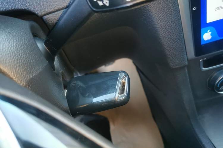 Used Volkswagen Golf 2016 230TSI Automatic Comfort Version Interior 1