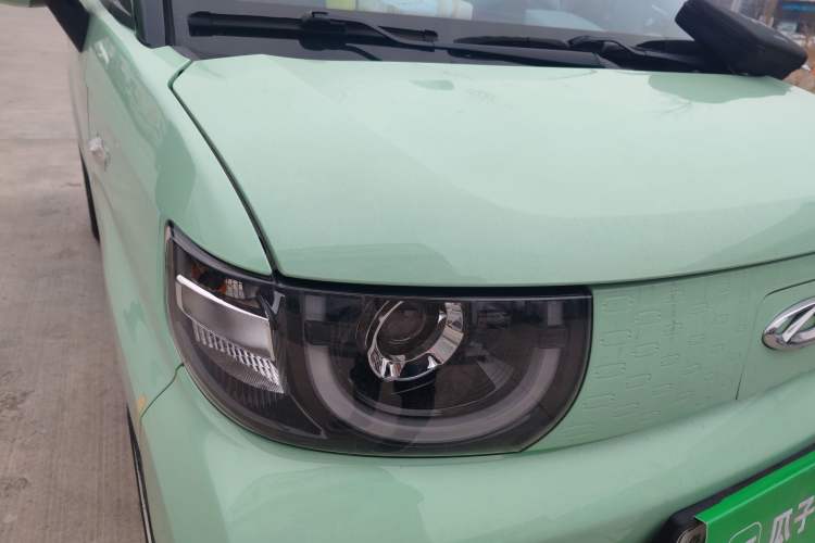 Used Chery QQ Ice Cream 2022 170km Sundae Phosphate Lithium-Ion
