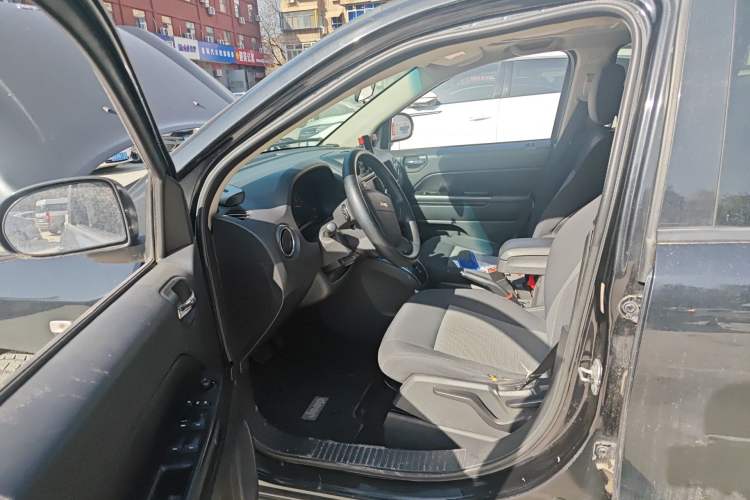 Used Jeep Compass 2010 2.4L four-wheel drive sport version
