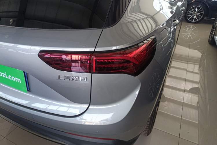 Used Buick Envision 2025 25T Entry-Grade Platinum Edition