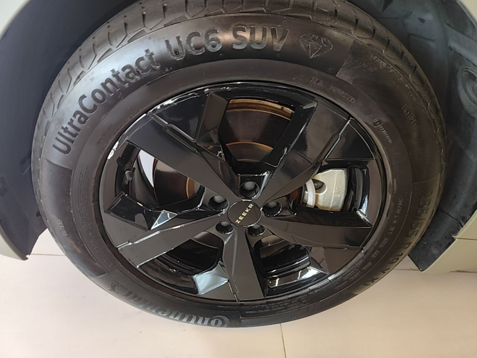 Zeekr 001 2023 WE Edition 86 kWh — снимка 10