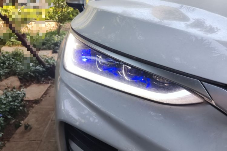 Used BYD Tang New Energy 2024 EV Champion Edition 600KM Deluxe Model Right Front Headlight