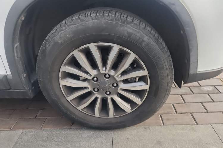 Used Haval H6 2017 Red-Label Sport Edition 1.5T Automatic Two-Wheel Drive Luxury Model Right Front Wheel Hub