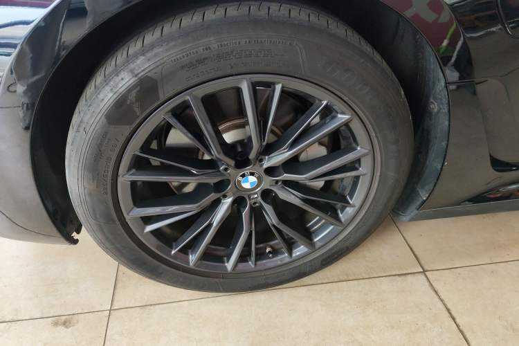 Used BMW i3 2024 eDrive 35 L Left Front Wheel Hub