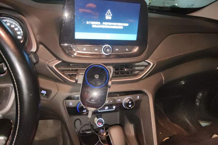 Used Chevrolet Orlando 2019 Redline 530T Automatic Enjoyment Version (5+2 Seating) China VI Audio And AC Panel