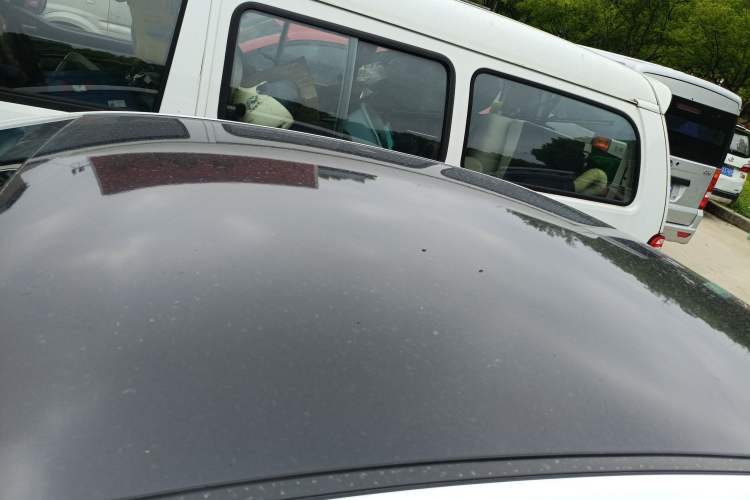 Used Geometry A 2022 Pro 430KM Commuter Edition Roof