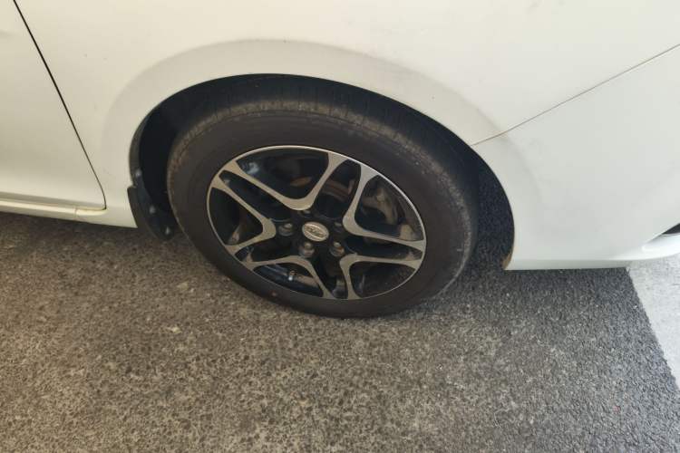 Used BYD G5 2014 1.5TID Automatic Flagship Model