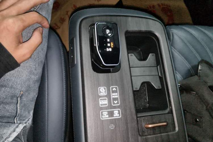 Used Nissan ARIYA 2022 Four-Wheel-Drive High-Performance Top-Tier Model
