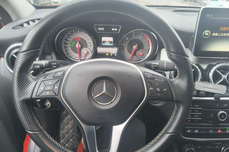 Used Mercedes-Benz GLA 2016 GLA 220 4MATIC Fashion Edition
