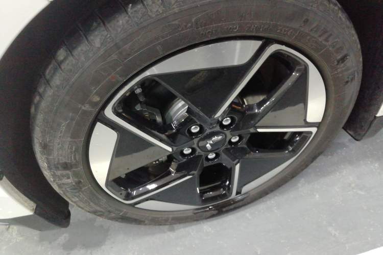 Used Wuling Xingguang 2024 Co-Creation Edition 510 Advanced Model
