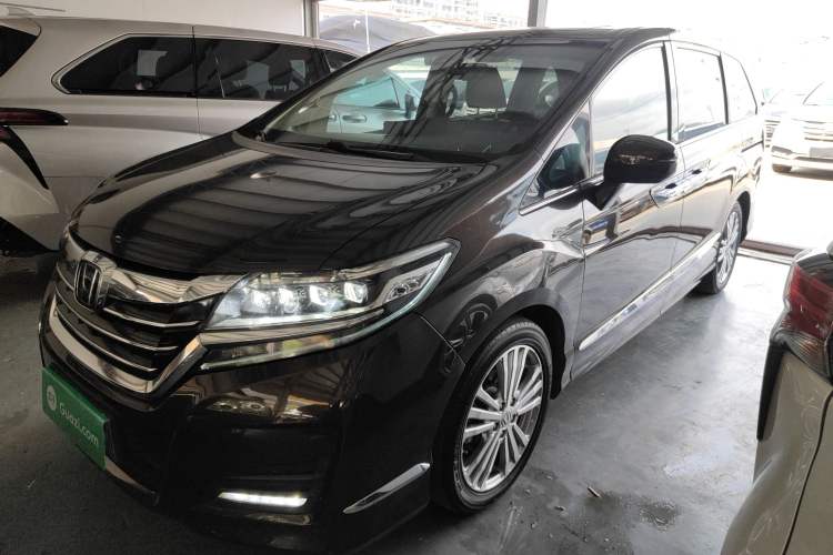 Used Honda Elysion 2016 2.4L Supreme Edition