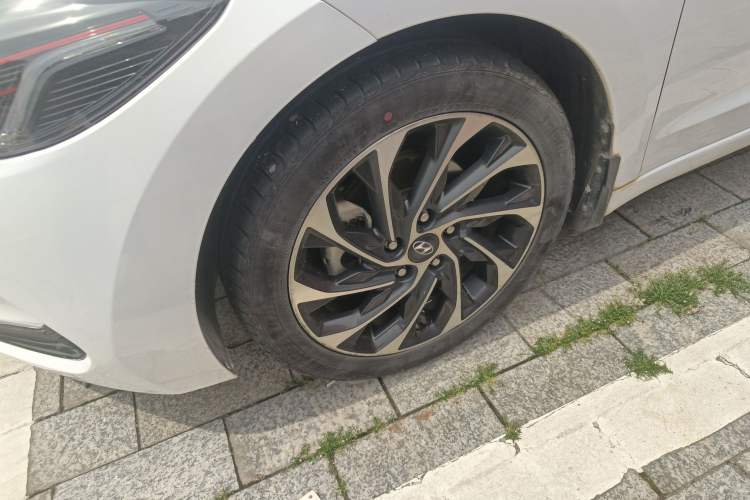 Used Hyundai Elantra (6th Generation / Lingdong) 2020 1.5L CVT Smart & Stylish – Elite Version