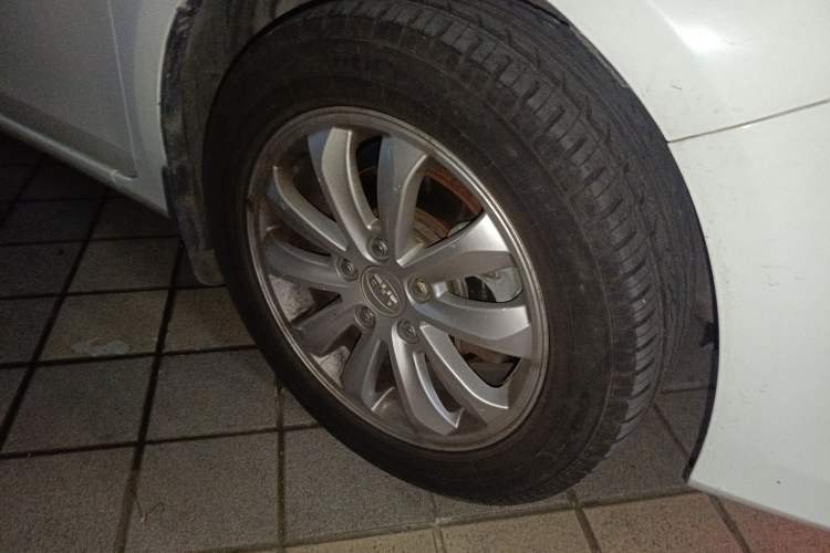 Used BYD Surui 2012 1.5TID Automatic Luxury Version