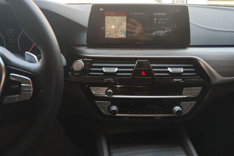 Used BMW 5 Series 2019 Facelifted 530Li Leading Edition Luxury Package