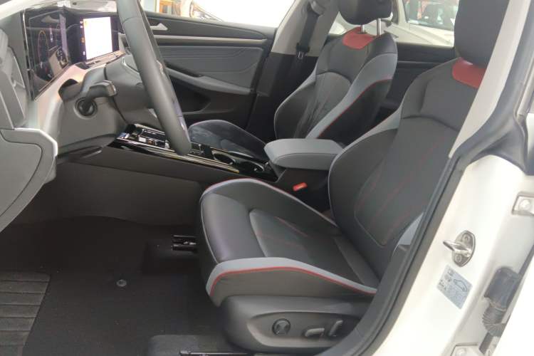 Used Volkswagen Lamando 2024 Lavida L 280TSI DSG Spicy Edition Left Front Seat