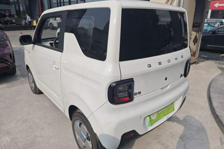 Used Geely Galaxy Panda 2023 Panda Mini 200km Endurance Bear Exterior 2