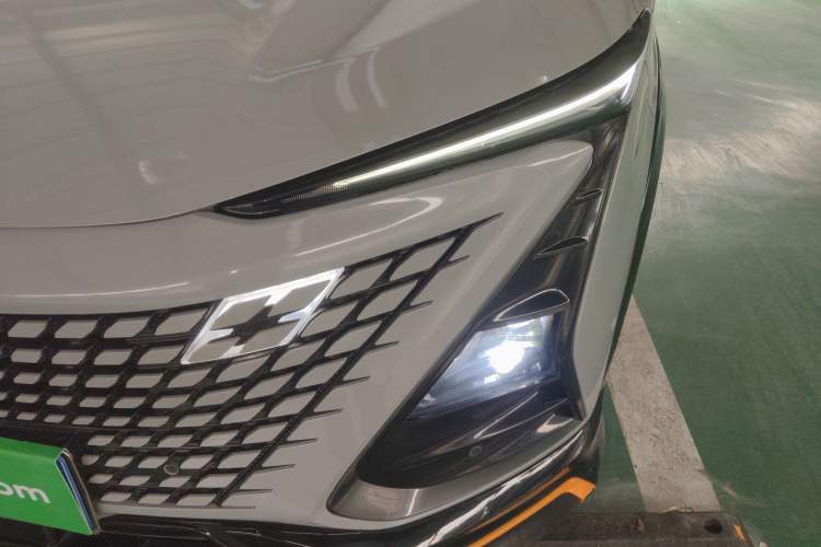 Used CHANGAN UNI-T 2022 1.5T Sport Edition Flagship Version Left Front Headlight