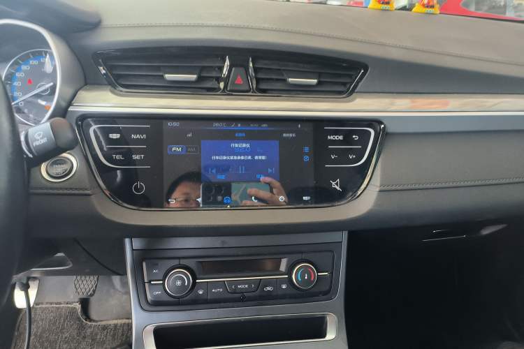 Used Geely Auto Emgrand 2019 Leading Edition 1.5L Manual Luxury Model China VI Standard