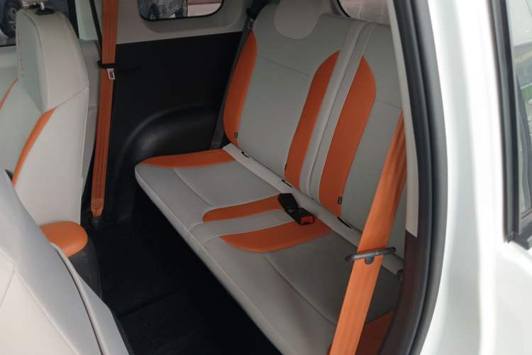 Used CHANGAN NEVO Lumin 2025 301km Honey Dew Edition Left Rear Seat